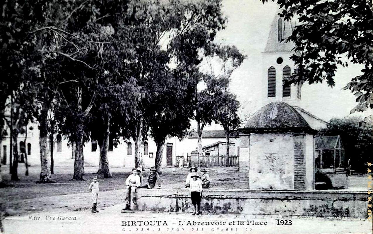 2627- Birtouta - Abreuvoir et Place - 1923.jpg